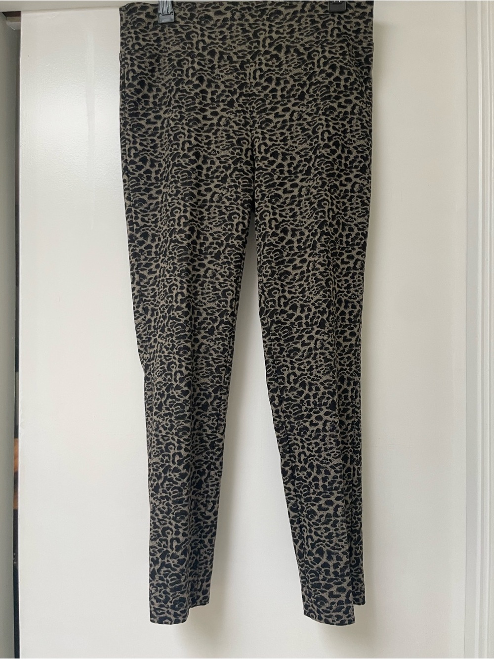 Jules & Leopold Leopard-Print Stretch Leggings in Black and Tan